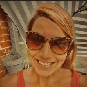 Meet your Posher, Amey